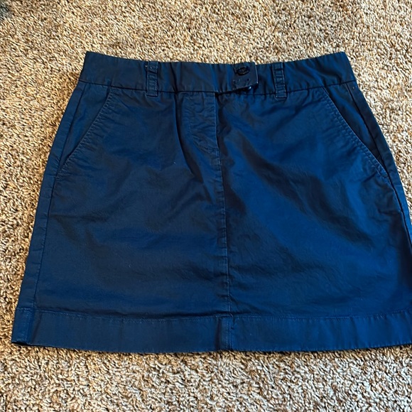 Vineyard vines skirt size 2 - Picture 1 of 3
